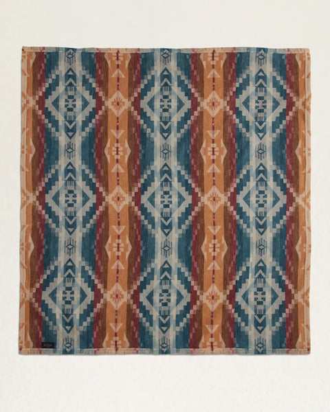PENDLETON CARICO LAKE/STRIPE MARINE THROW GIFT PACK